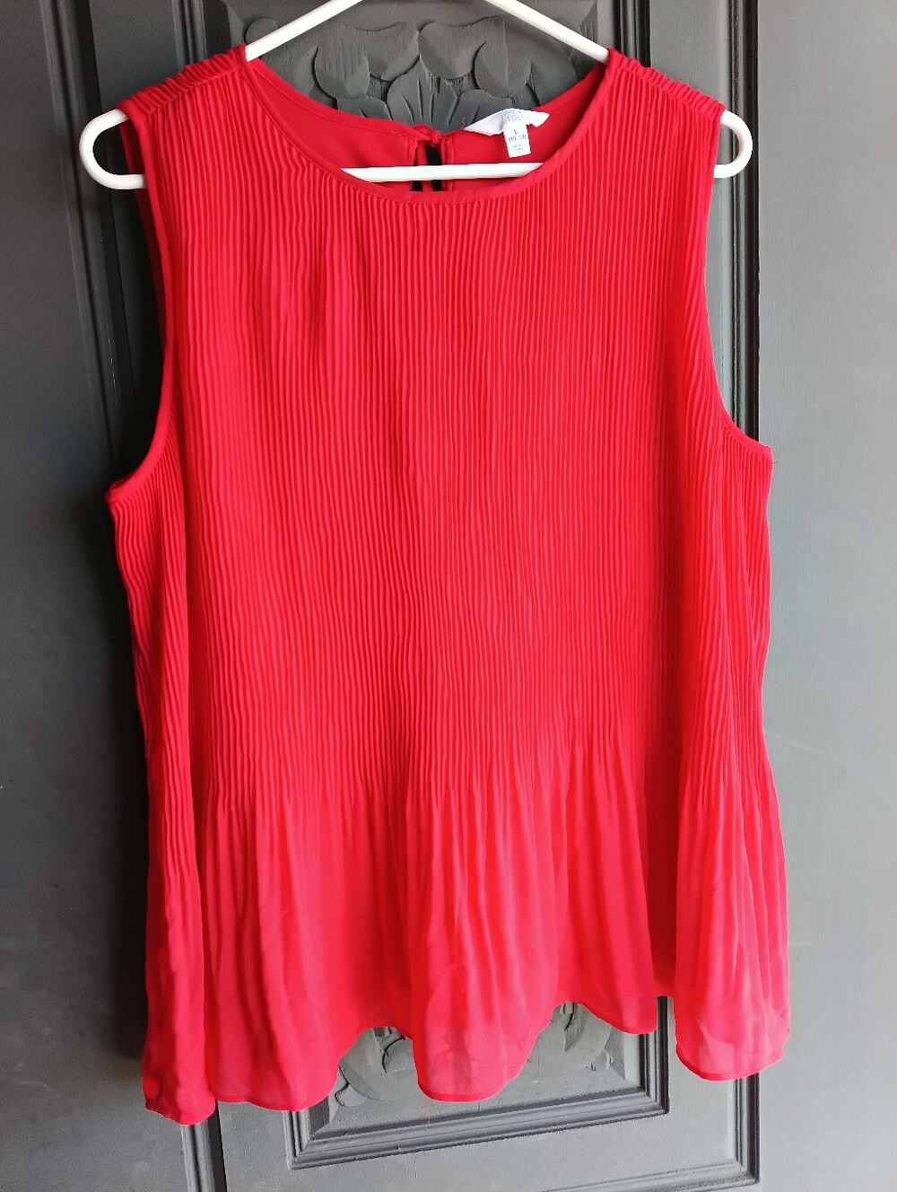 Red Pleated Sleeveless Shell Top